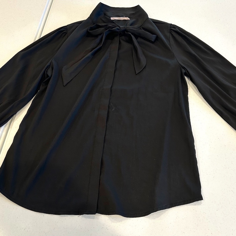 Blouse with tie by Ellison